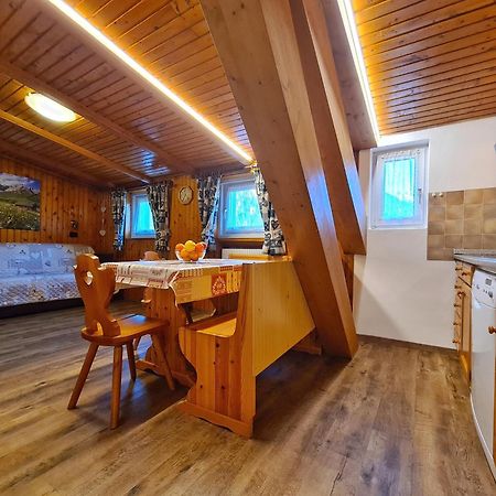 Appartamenti Residence La Roggia Pozza di Fassa Szoba fotó